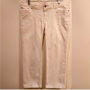 Lilly Pulitzer Cropped White Jeans
Ladies Size 10